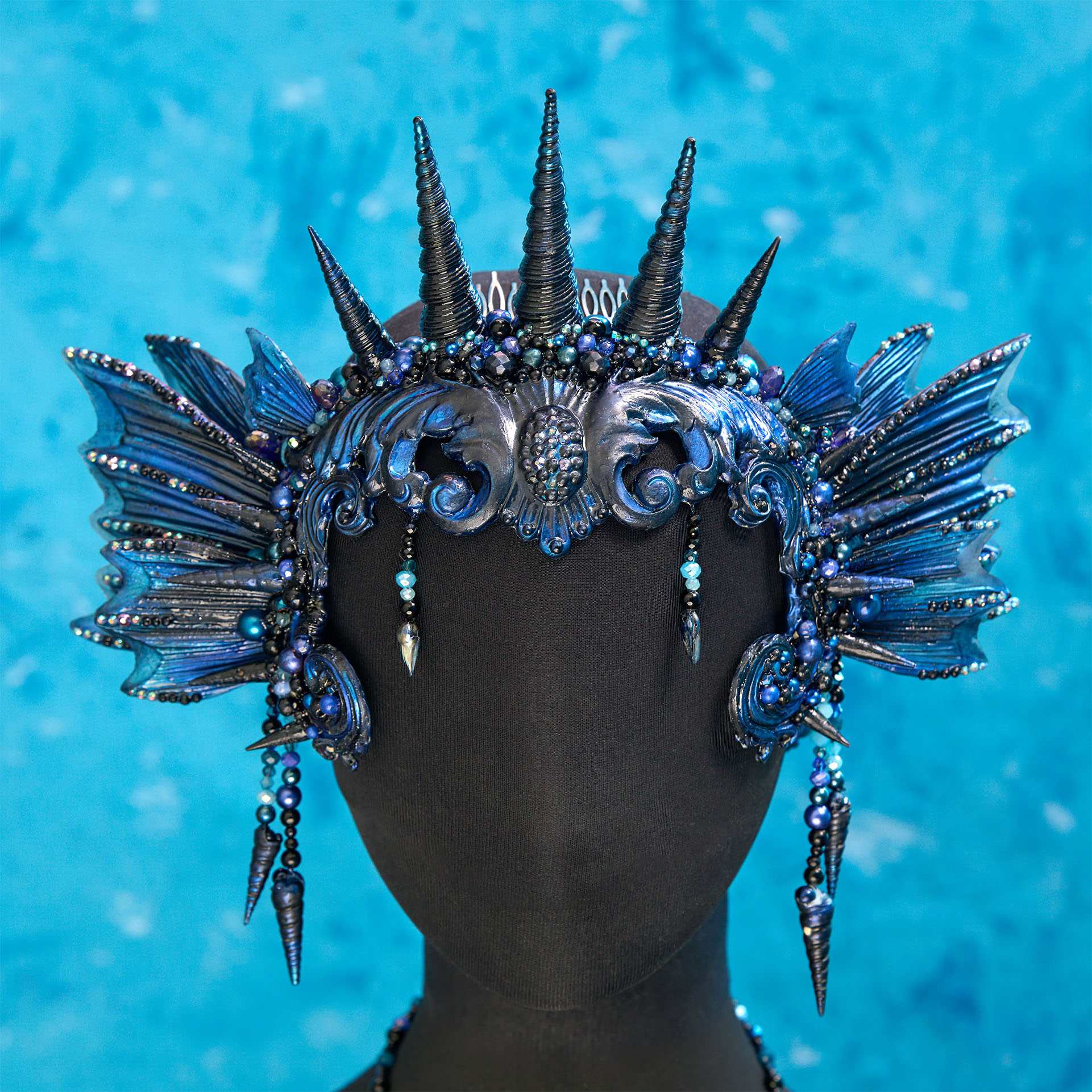 Aurelia, Deep Aurelia Right Crown